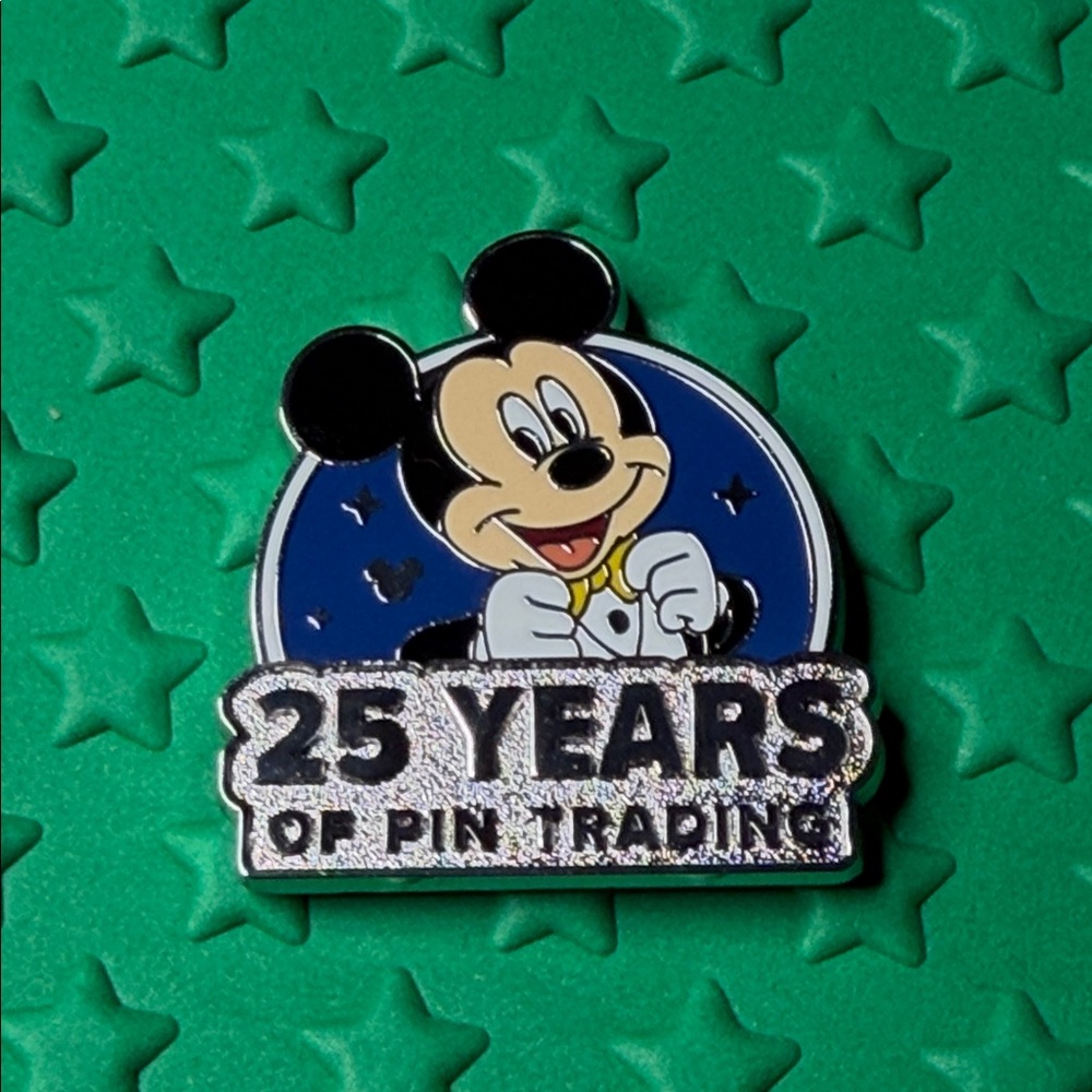 2025 Wave A Hidden Mickey 25 Years Pin